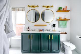 Jungle House Luxury Homes - Columbus Downtown Short North - Steps to Convention Center & Nationwide Arena - Sleeps up to 10 - Free Parking - Over 5,800 Five Stars - 1