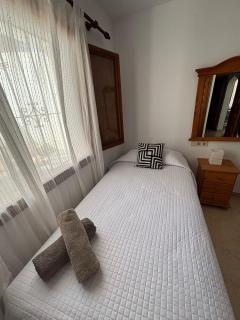 Apartamento con jardín, piscina y parking - 1