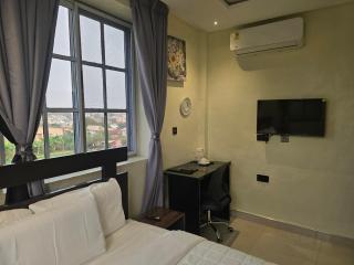 The Lamb's Valley Resort - 2