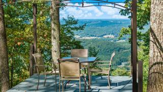 Mountain Treehouse - Magpie Nest - 0