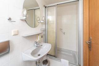 Hotel Waldhaus Waltershausen - 7