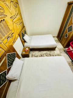 Spacious and Luxury Family Apartment Full Pyramids view - Cairo - 7