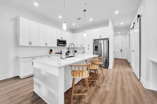 Grove Juniper 213 - 1
