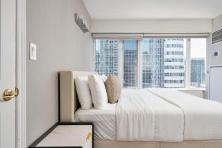 Centrally located 2 Bd 2 Bth + Parking - 2