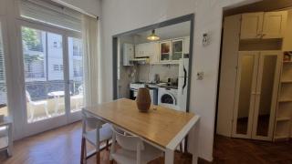 Bright one-bedroom apartment with balcony in the heart of Palermo - 4