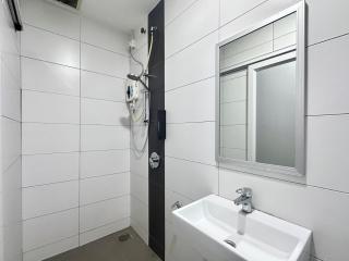 301-1Bed Nusa Bestari-Near Bkt Indah Riverview Inn - 4