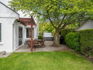 Kokomea House - Wanaka Holiday Home - 9