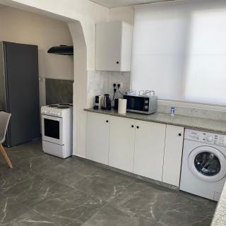 2 Bed mesonette Coral Bay - 5