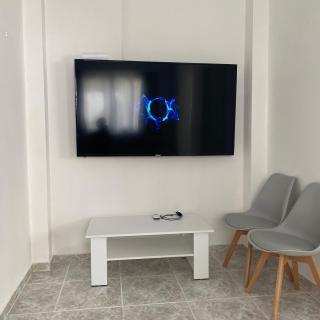 2 Bed mesonette Coral Bay - 6