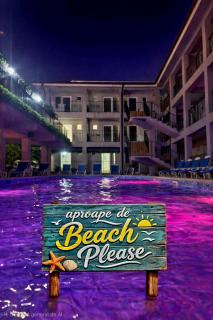 VILA APROAPE DE MARE/ LA CASTEL - 0