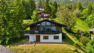 Chalet Valdemosa - View - By CosyHome - 9