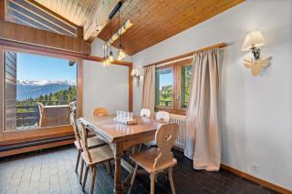 Chalet Valdemosa - View - By CosyHome - 1