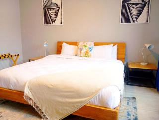 Mills Pad with 2-bedroom - 9