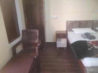 Kashi dham Homestay-Near to Temple and ghats - 2