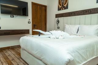 Pyramids View Stay by Lotus Signature - 1