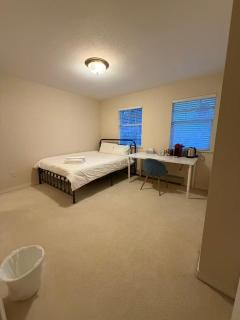 Modern bedroom in Vancouver West - Vancouver - 5