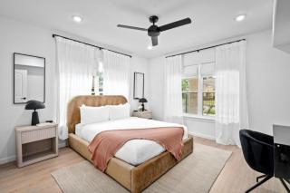 Resort-Style, 3BR and 3BA, Heated Pool & Spa, BBQ, Gated - Houston - 8