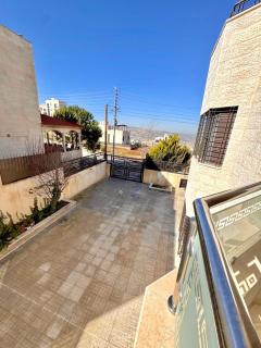 Bright & Comfortable Villa in Abu Nuseir - 2