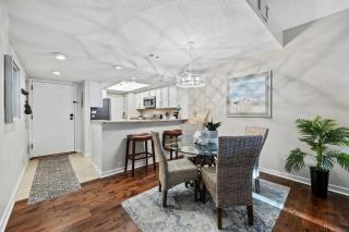 Marina View Retreat at Shelter Cove Walk to Dining & Shops - 5