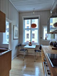 Bright and cozy apartment with balcony - 2