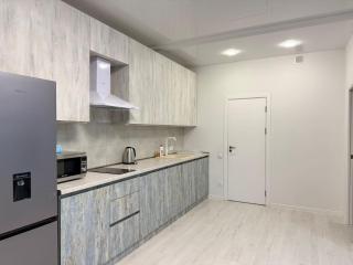 Premium Luxury apartment in City Center, By Malibu Park , Top location with Open Balcony - 8