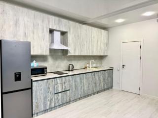 Premium Luxury apartment in City Center, By Malibu Park , Top location with Open Balcony - 5