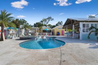 Family Home Lone Star Cabana Shared Pool - 6