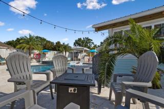 Family Home Lone Star Cabana Shared Pool - 2