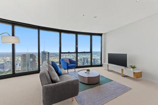 1 Bedroom Sky High City Escape with Stunning Views - 0