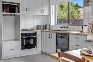 Bayhaven - Breezy Family Getaway by Horseshoe Bay - 5