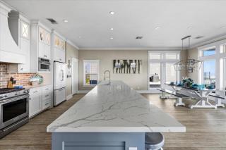 Beachfront Home, Hot Tub and Private Walkover - 1