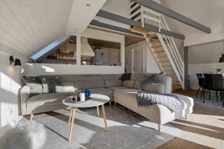 C11753 Hemmet - Horsfold 104 - 2