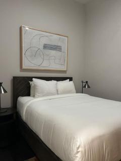 The Gregory Suite 302 - 5