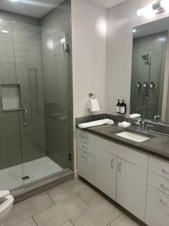 The Gregory Suite 401 - 2