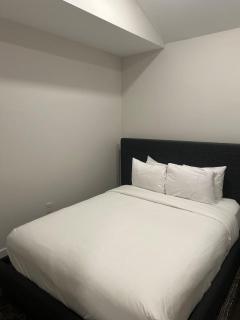 The Gregory Suite 401 - 4