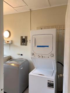 Patch&Porch Cottage - 2