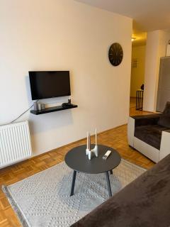 Olive Vibes Apartment - 2