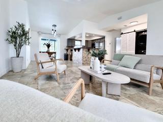 House With Pool - 6