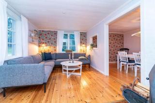 DAL915-Amal-Basen-410 - 3