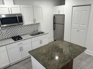 Lutz residence - 2