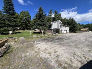 Stunning Lakeview Muskoka Pier 100 Resort - 1
