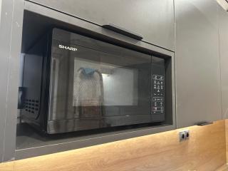 Brown balcony suite no 2 Piraeus Port - 8