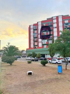 San Clemente frente al mar con cochera - 9