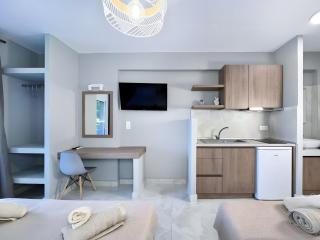 Marias Apartments - 0