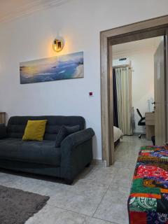 1 Bedroom & Parlor with PlayStation 5, Steady Light, Daily Housekeeping, Fast Internet, Self Check-in, Mini Bar, Laundry Service - 4