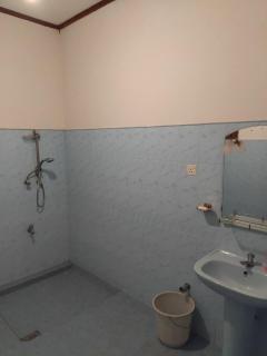 Drivers' , Guides' & Family Rooms - 4