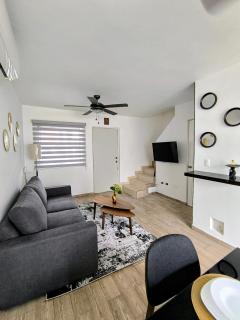 Casa para 8 personas en Apodaca, cerca del aeropuerto - 1