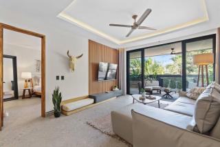 North Side 3BR | Pool, Private Patio - 1