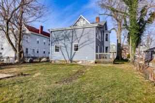 6 Mi to Dtwn Cincinnati Dog-Friendly Apt with Yard - 7