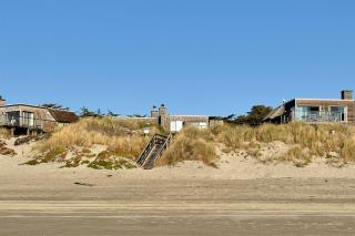 Oceanview Luxury - 5BR - Hot Tub - Steps to Beach - 6